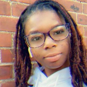 Meet your Posher, Cindia